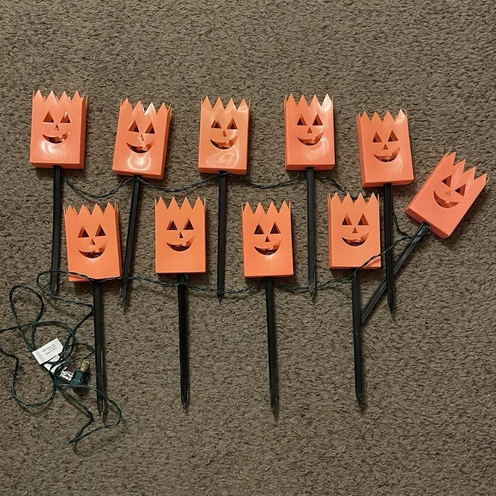 Vintage 1990s Halloween Jack‎ O Lantern Pathway Lights Set of 10 Pumpkin Stakes